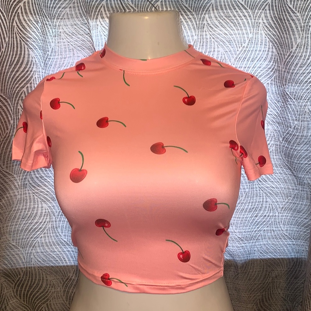 Cherry crop top size XS new without tags
